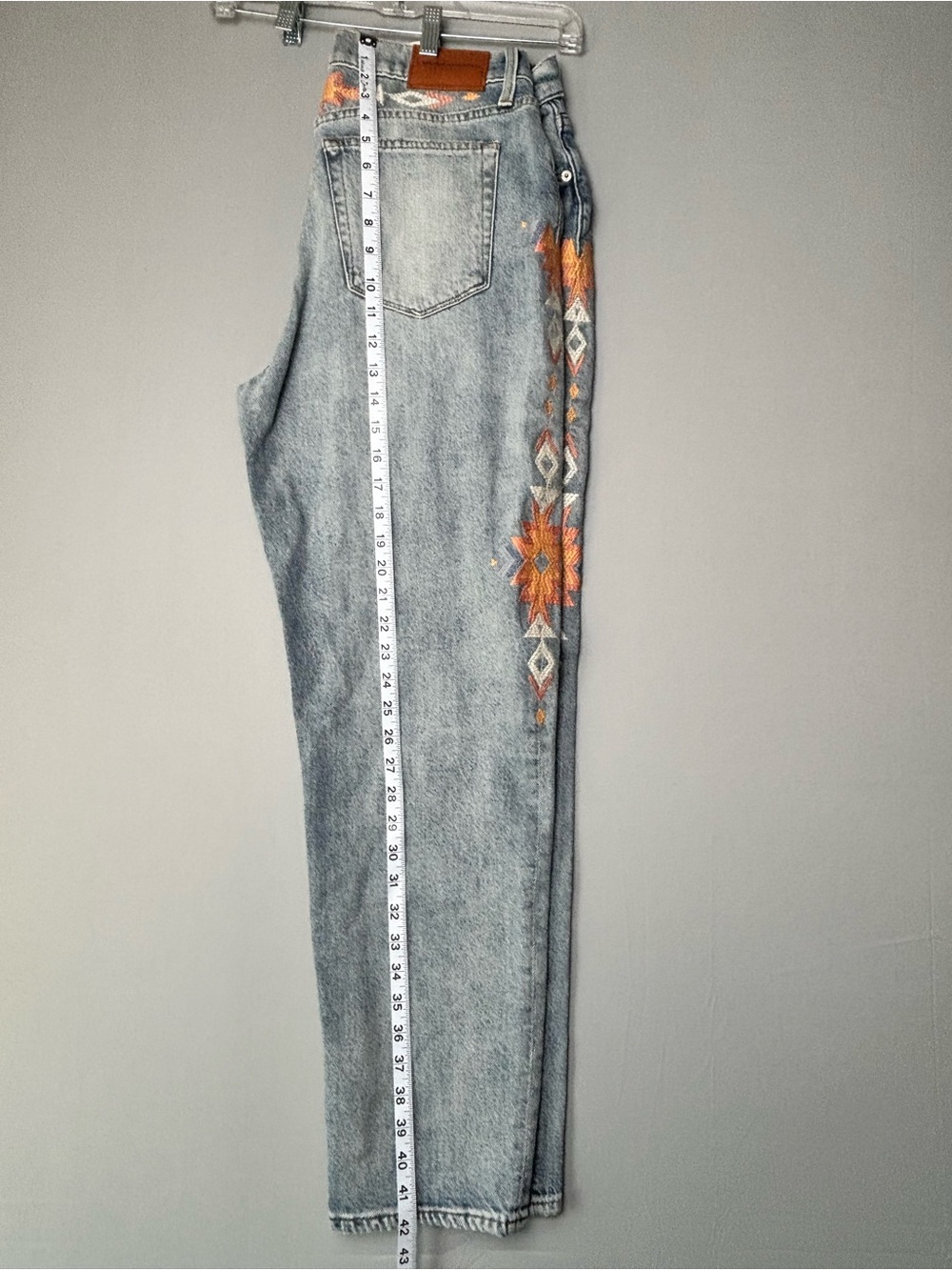 Lucky Brand Women’s Size 14 Light Wash Jeans with Orange Embroidered Navajo Trim - Picture 5 of 13
